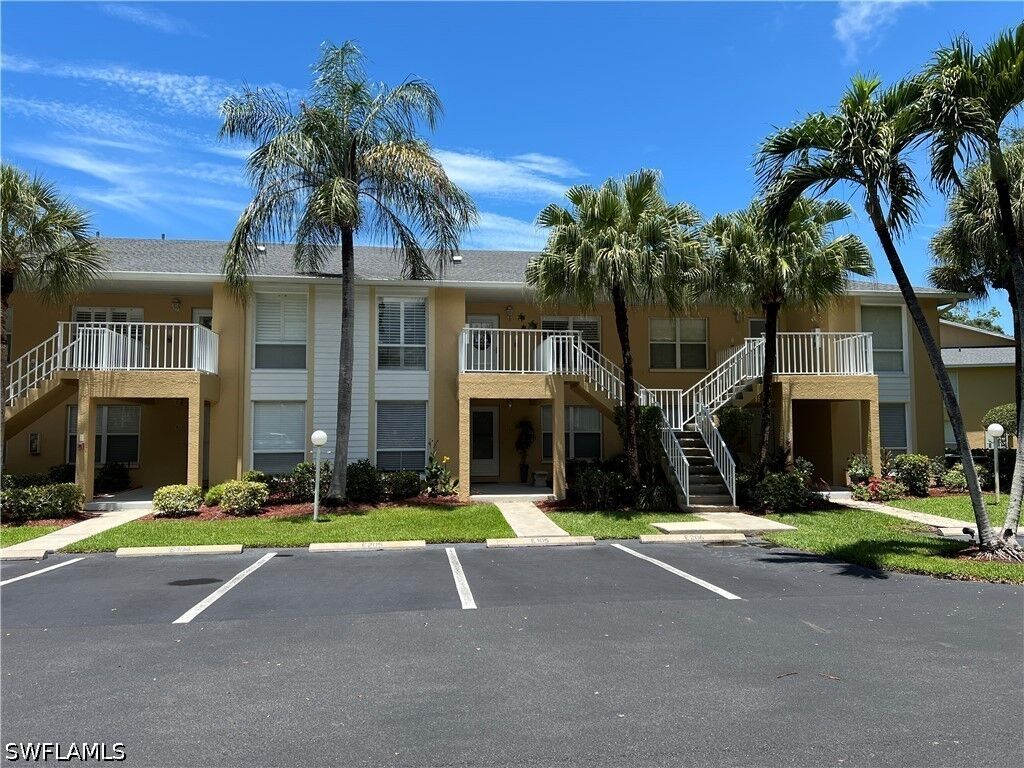 Property Photo:  1250 Yesica Ann Circle E105  FL 34110 