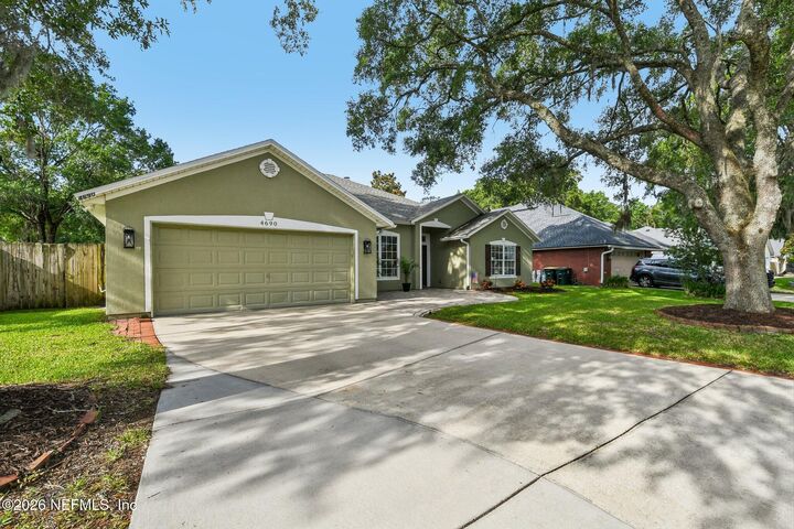 Property Photo: 4690 Leah Creek Drive FL 32257