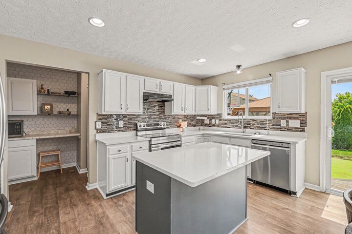 Property Photo:  174 Ridgewood Drive  KY 41001 