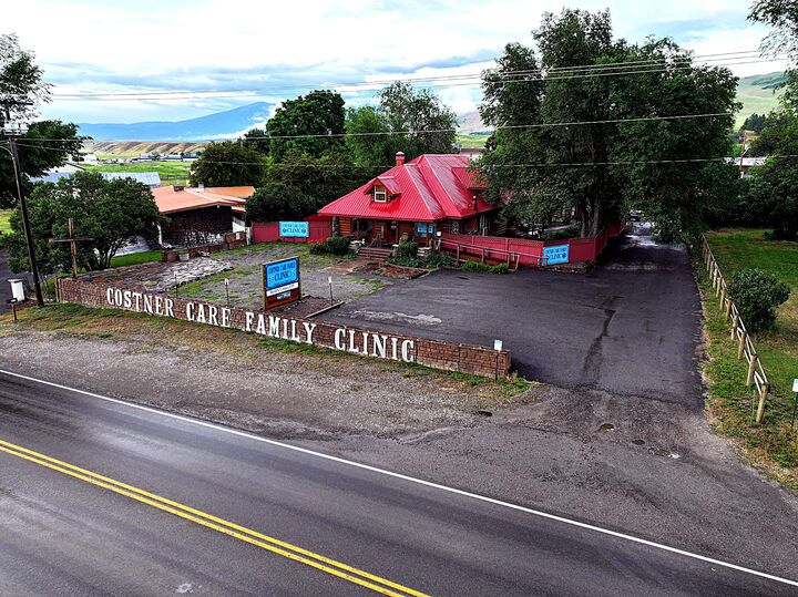 Property Photo:  406 W Railroad Avenue  MT 59859 