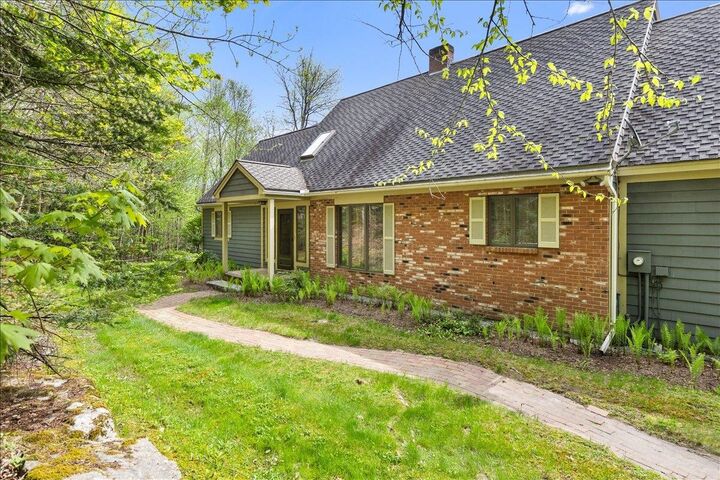 Property Photo:  290 Iron Foundry Road  NH 03580 