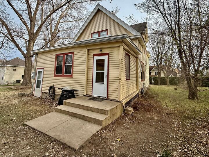 Property Photo:  227 1st Avenue SE  MN 56334 