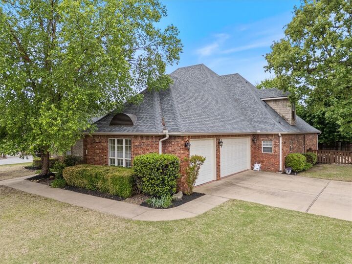 Property Photo:  5113 S Bent Tree Drive  AR 72758 