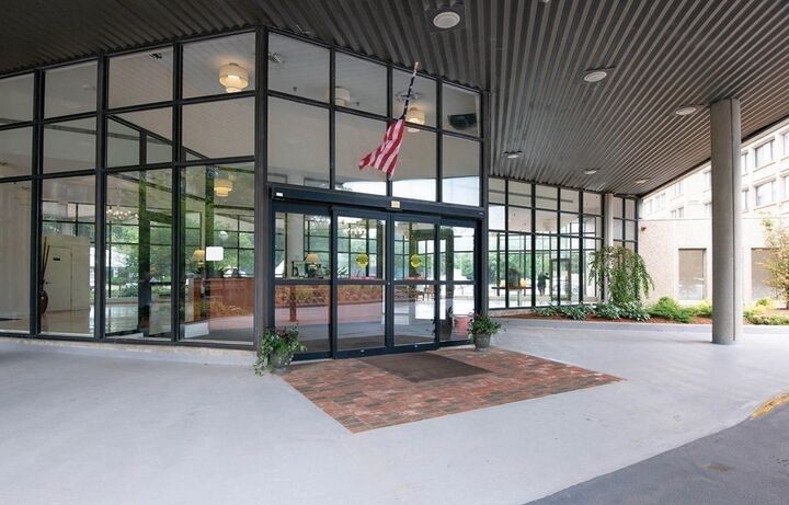 Property Photo:  250 Hammond Pond Parkway 812S  MA 02467 