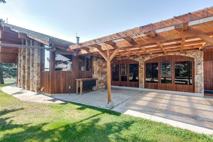 Property Photo: 273167 Range Road 25 AB T4B 4P6