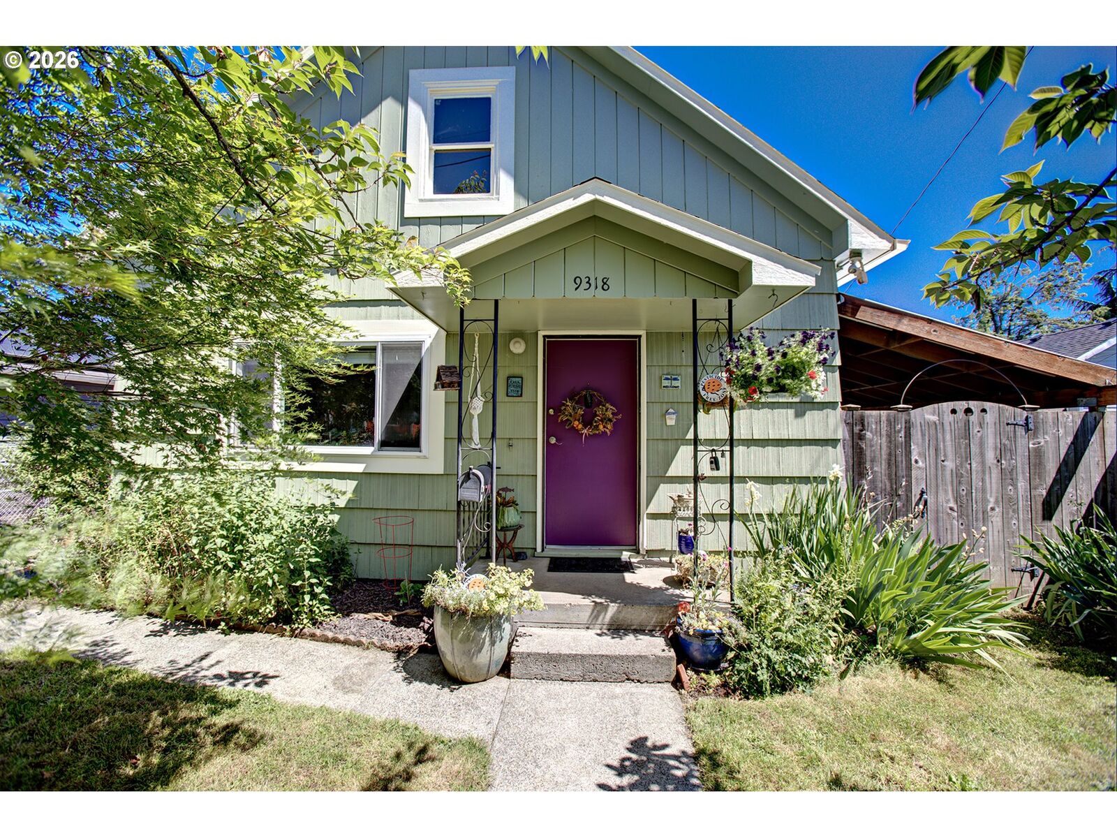 Property Photo: 9318 N Tyler Ave OR 97203