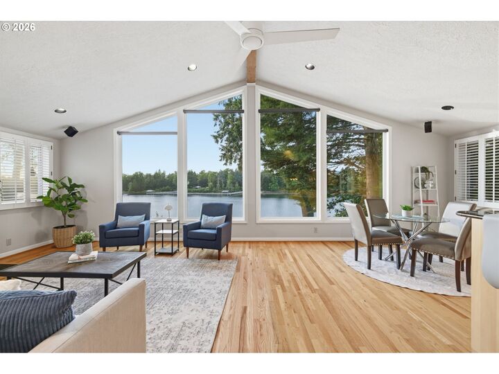 Property Photo:  21047 NE Interlachen Ln  OR 97024 