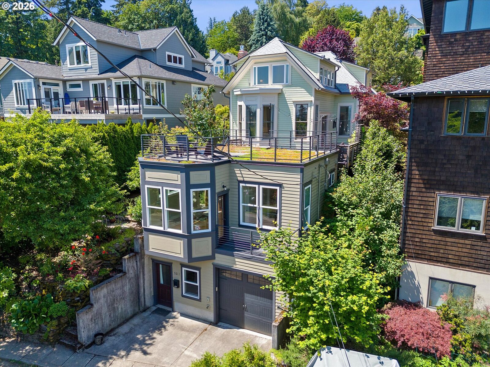 Property Photo: 7608 S Hood Ave OR 97219