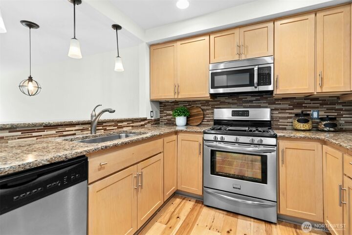 Property Photo: 225 4th Avenue A-307 WA 98033