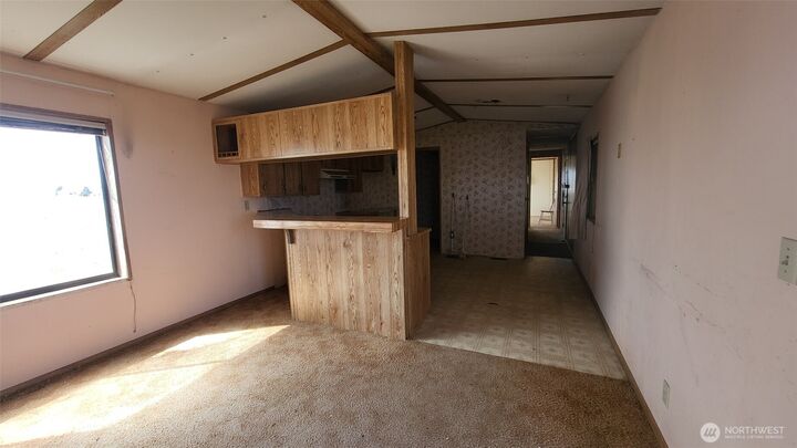 Property Photo: 2750 NE Rd 16 WA 98851