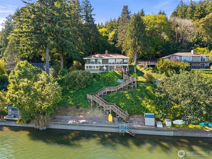 Property Photo: 3440 Madrona Beach Road NW WA 98502