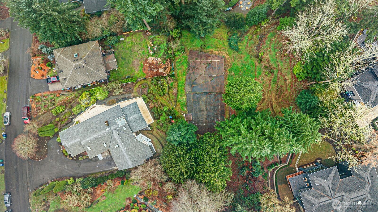Property Photo: 6420 NE 129th Place WA 98034