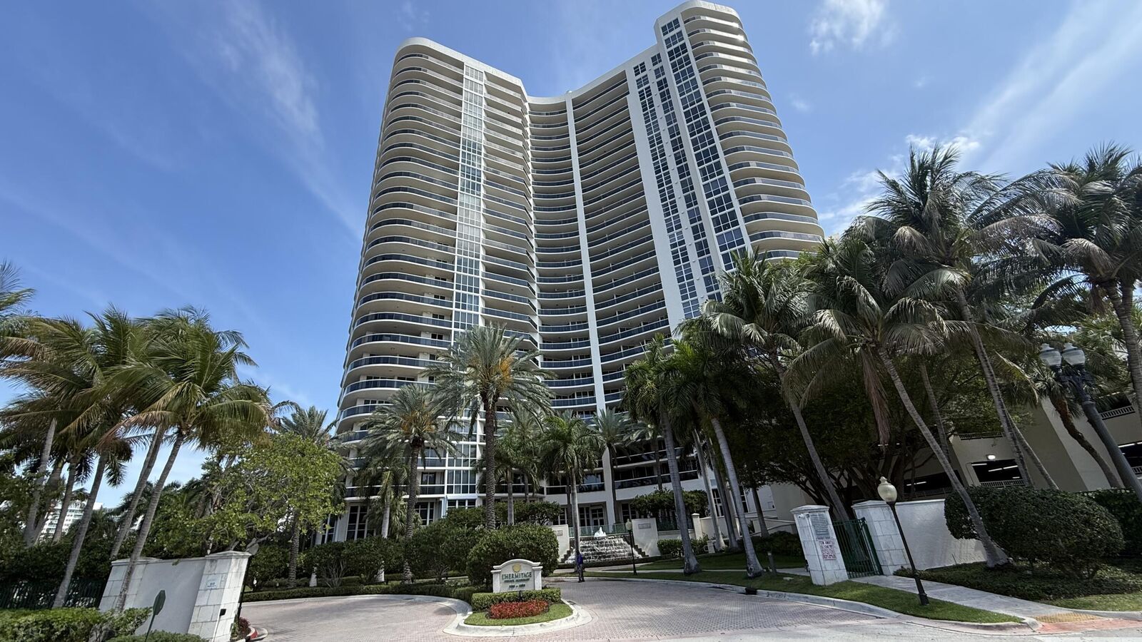 Property Photo:  3200 N Ocean Boulevard N 605  FL 33308 