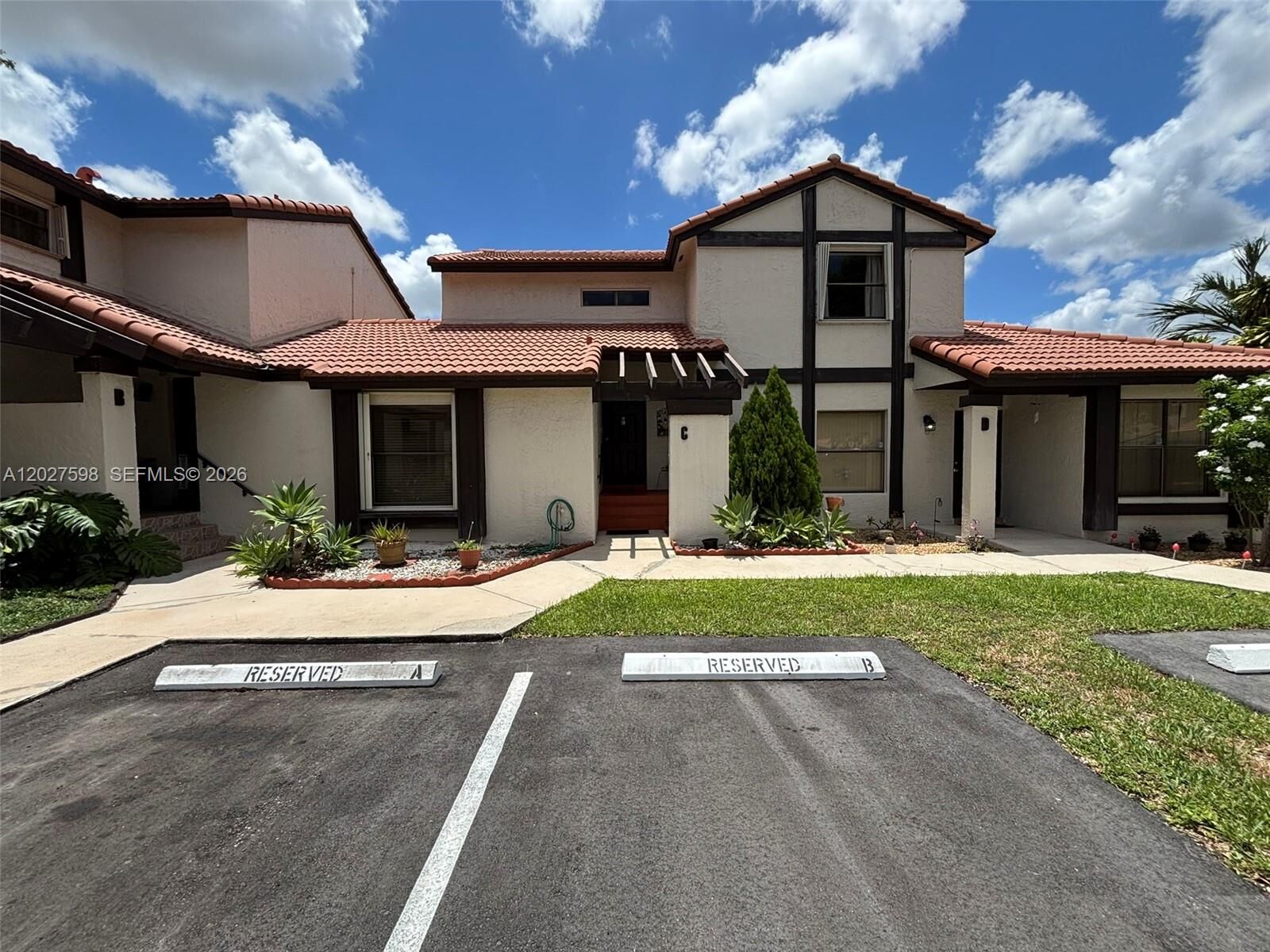 Property Photo: 14950 SW 49th Ln 7C FL 33185