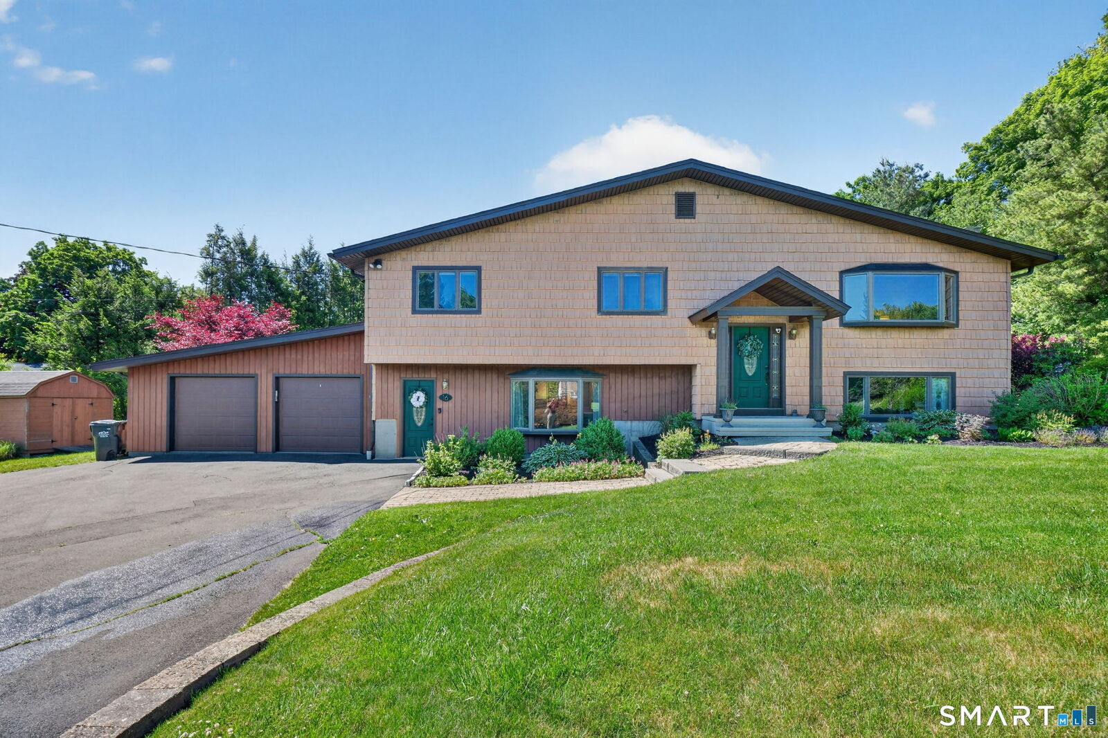 Property Photo:  16 Apache Drive  CT 06804 