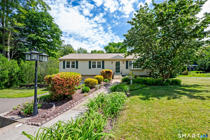 Property Photo: 1611 Shepard Avenue CT 06518