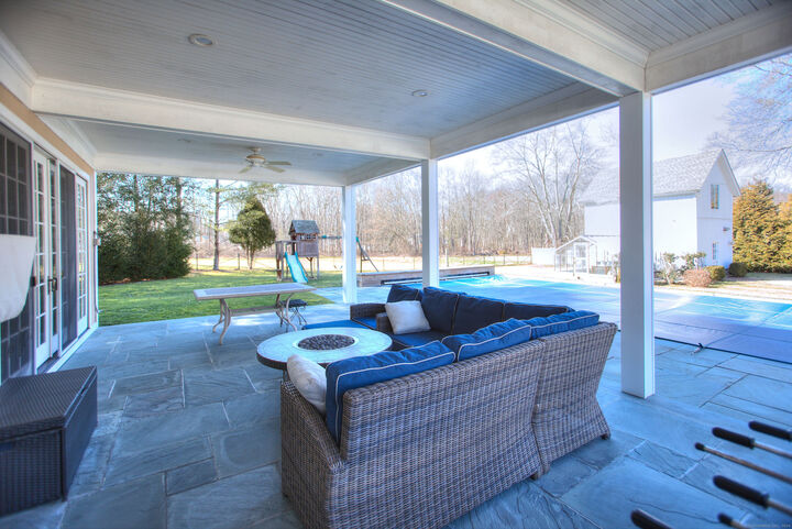 Property Photo: 1 Vineyard Lane CT 06880