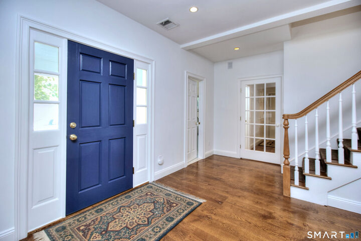 Property Photo:  1 Vineyard Lane  CT 06880 