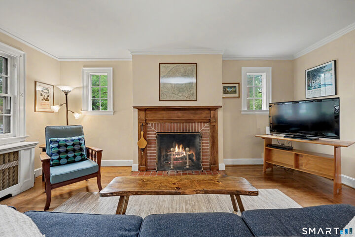 Property Photo:  80 Anita Street  CT 06511 
