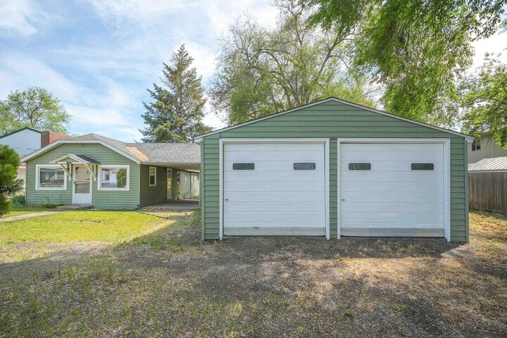 Property Photo:  11216 E 4th Ave  WA 99206 