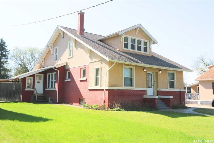 34 Laurier Avenue — photo 1