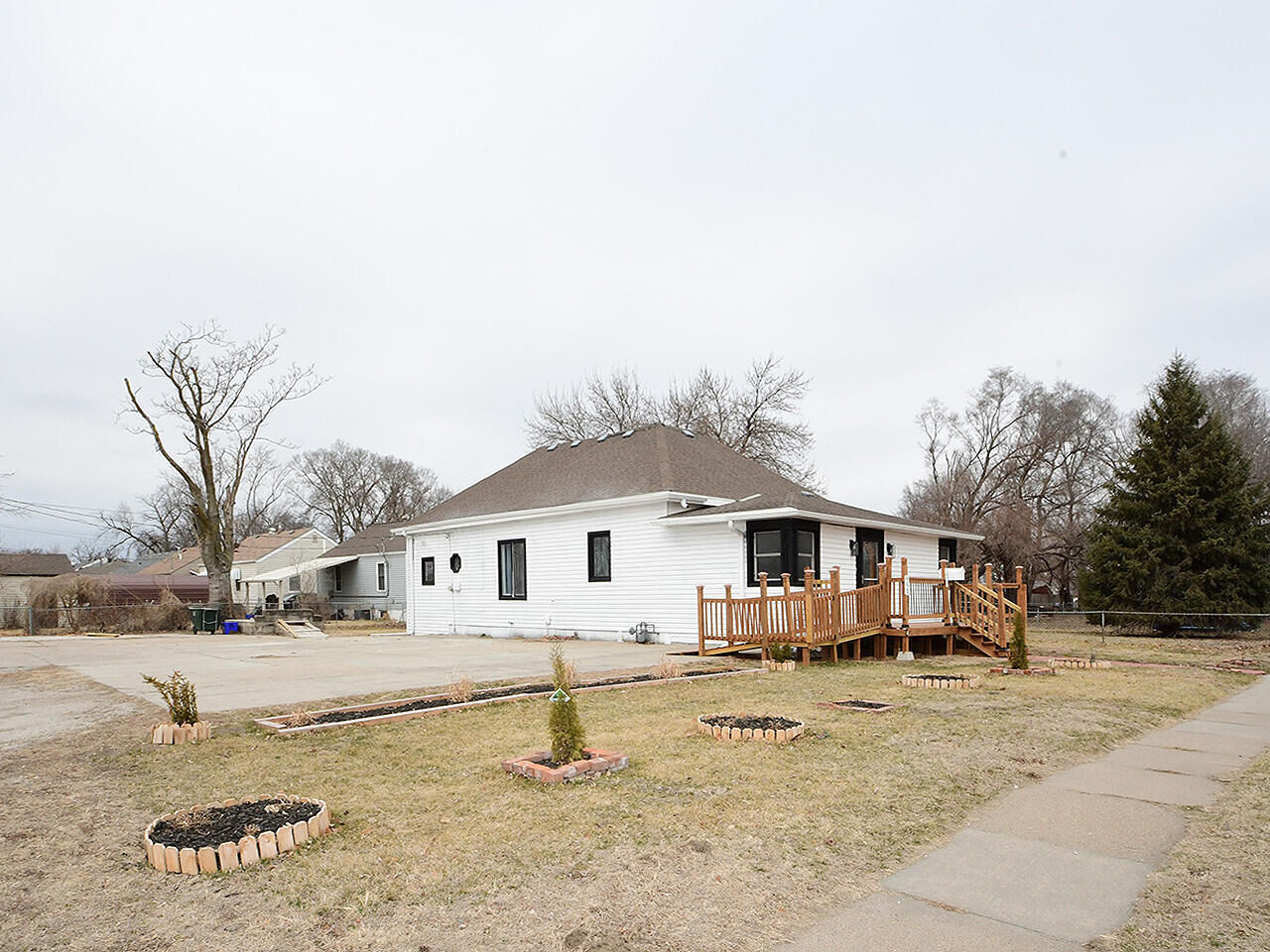 Property Photo: 550 N 32nd Street IA 51501