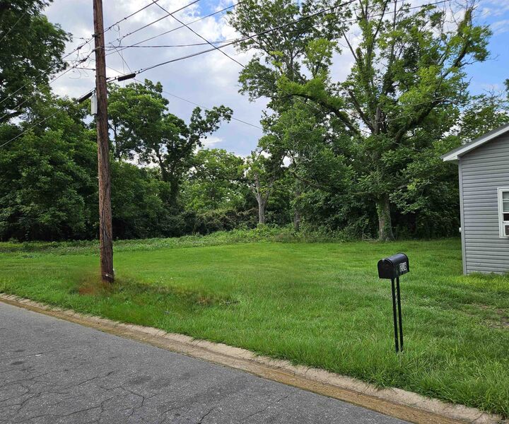 Property Photo: 216/222 Bowen Street GA 31779