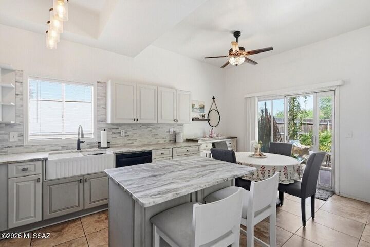 Property Photo:  4462 W Pyracantha Drive  AZ 85741 