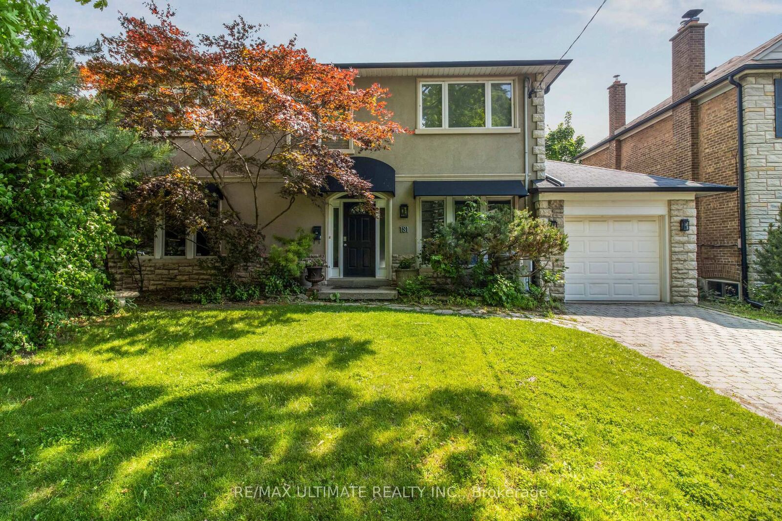 Property Photo: 181 Bayview Heights Drive ON M4G 2Z1