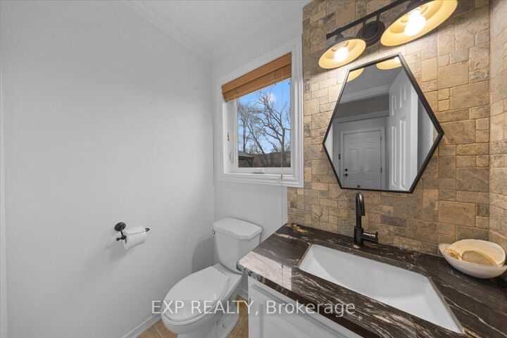 Property Photo: 4 Bobcat Way ON K2S 1P3