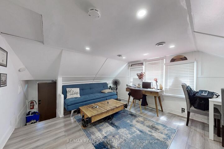 Property Photo: 8 Mill Street N ON L6X 1S6