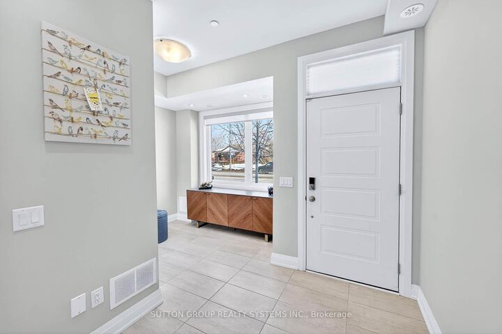 Property Photo: 1126A Islington Avenue ON M8Z 0G6