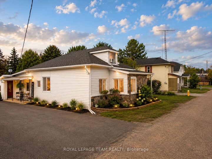 Property Photo: 26 Lane Street ON K0J 1B0