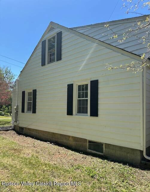 Property Photo:  280 Cottekill  NY 12419 