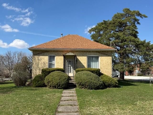 Property Photo: 597 Simcoe Street ON N0M 2S0