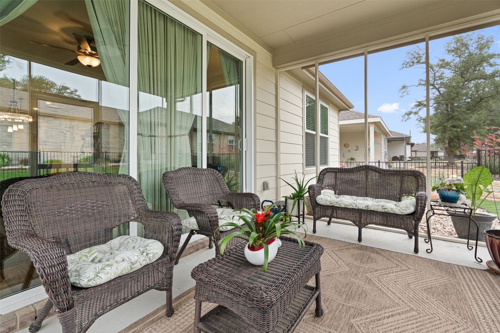 Property Photo: 121 Winterhorse Cove TX 78633