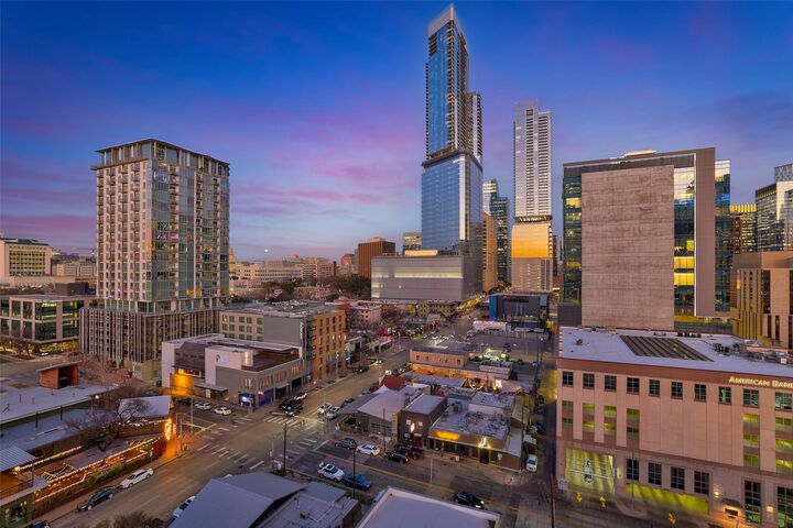 Property Photo: 501 West Avenue 1207 TX 78701