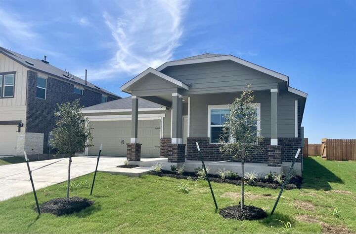 Property Photo: 162 Agua Azul Bend TX 78640