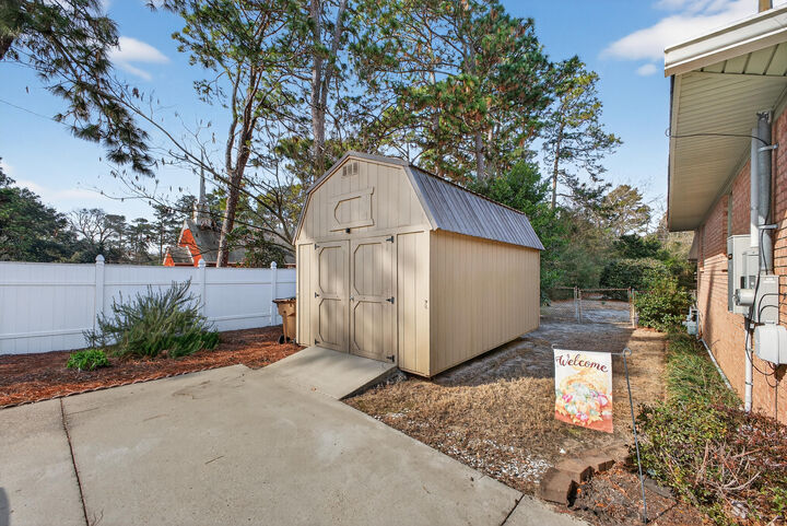 Property Photo:  221 Gregg Avenue NW  SC 29801 