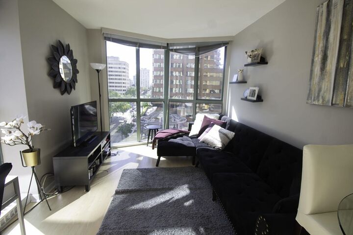 Property Photo:  1188 Howe Street 802  BC V6Z 2S8 