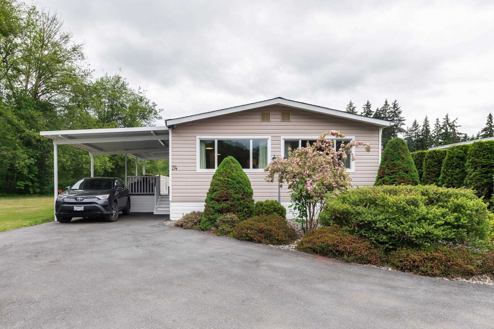 Property Photo:  2270 196 Street 24  BC V2Z 1N6 