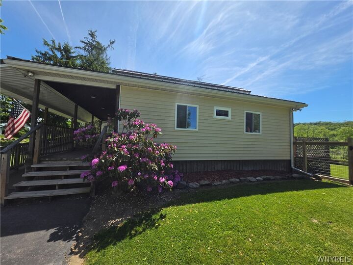 Property Photo:  1273 Bush Hill Road  NY 14737 