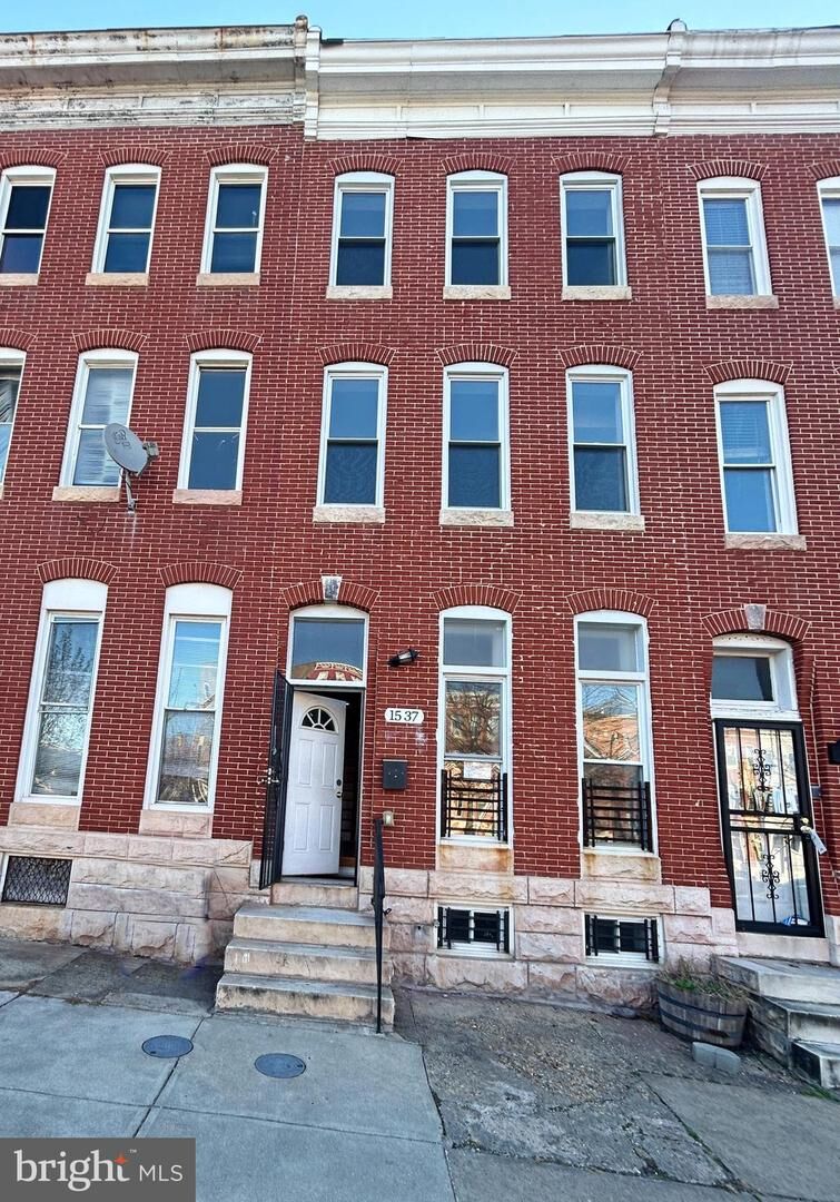 Property Photo:  1537 N Broadway  MD 21213 