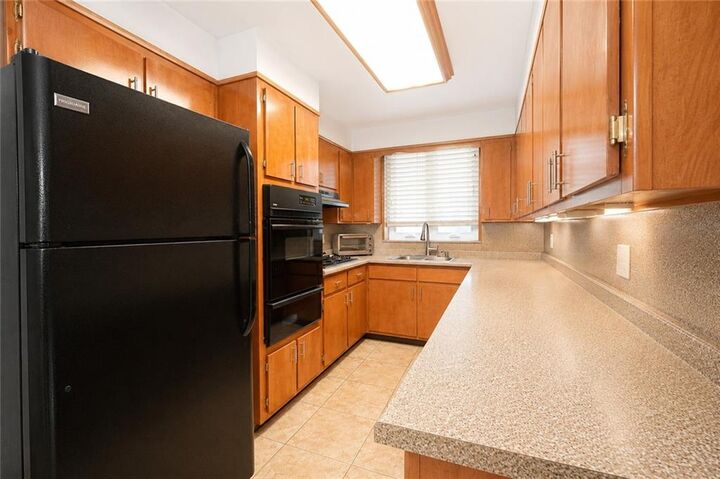 Property Photo:  17 Bay 8th Street  NY 11228 