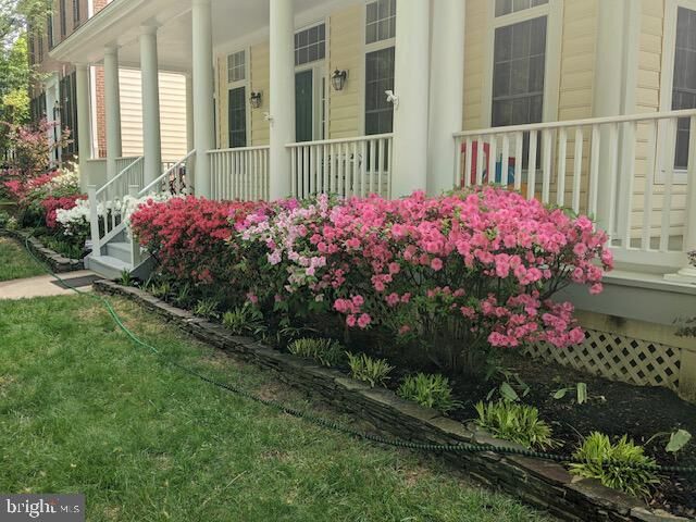 Property Photo:  308 Barnside Place  MD 20850 