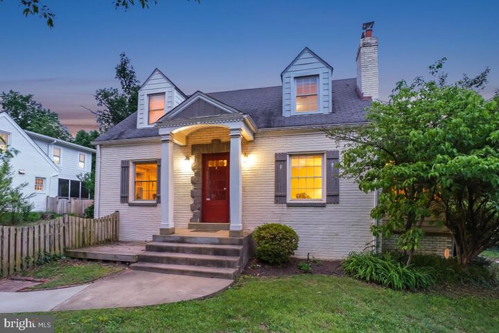 Property Photo:  517 Ethan Allen Avenue  MD 20912 