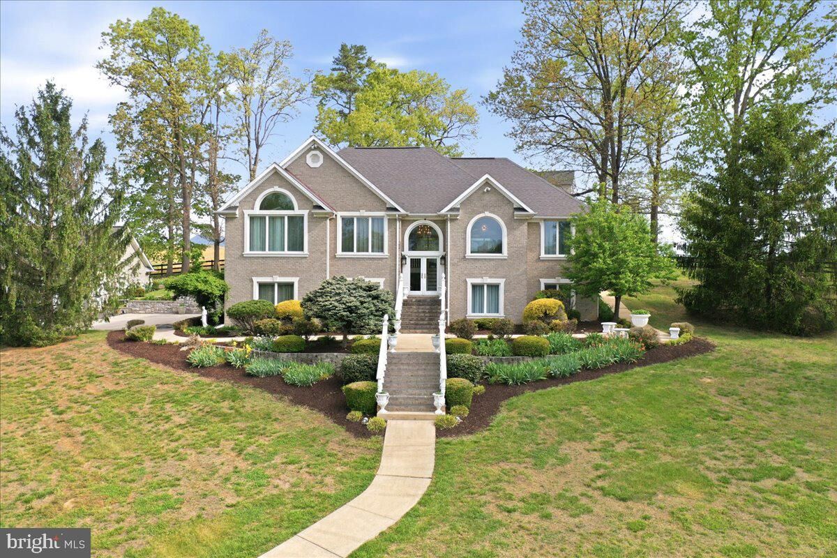 Property Photo: 100 Cottage Drive VA 22835