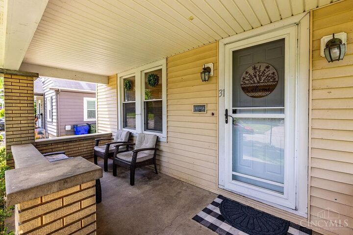 Property Photo: 31 Verlyn Avenue OH 45013