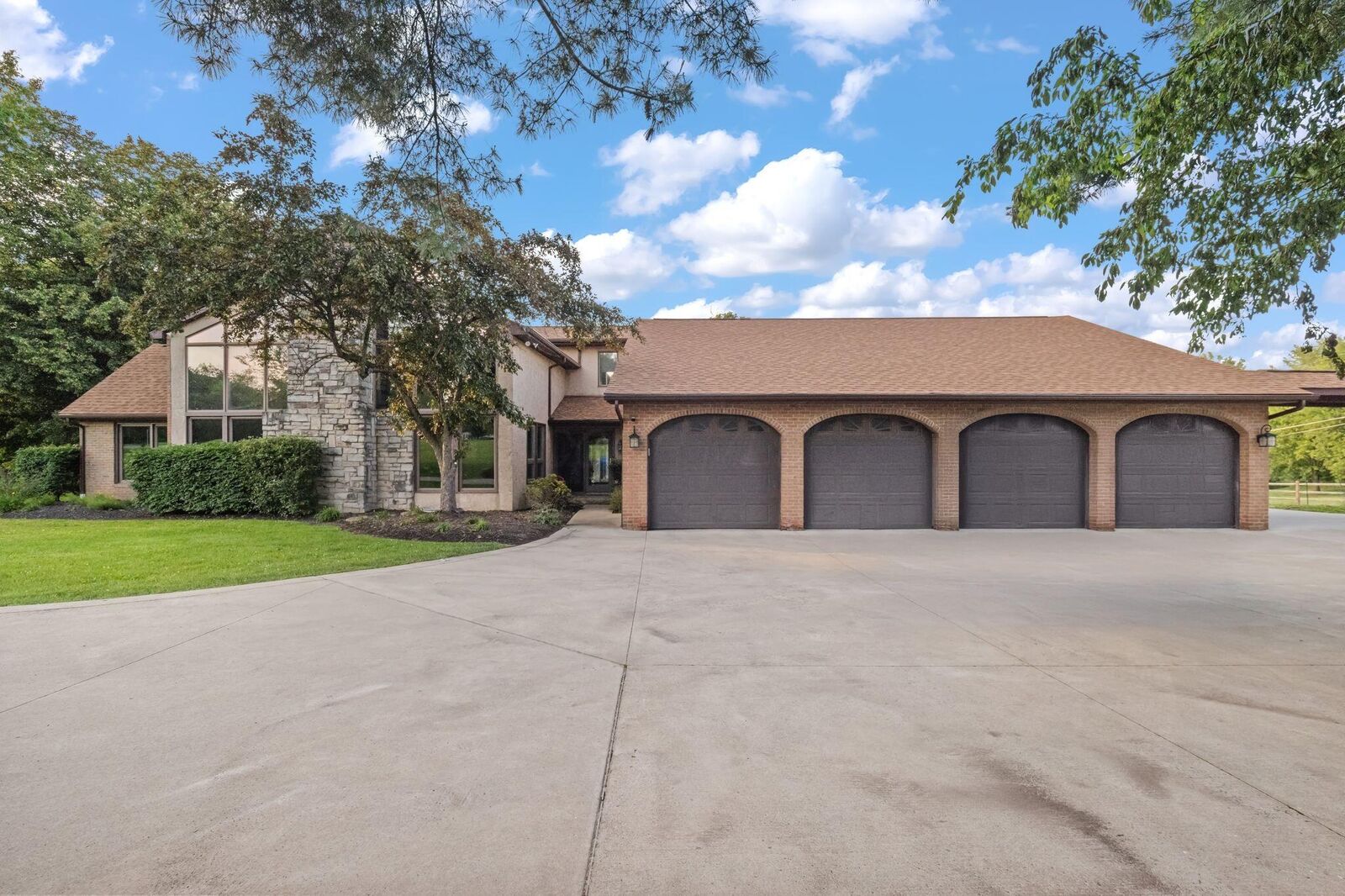 Property Photo: 4528 Ravine Drive OH 43081