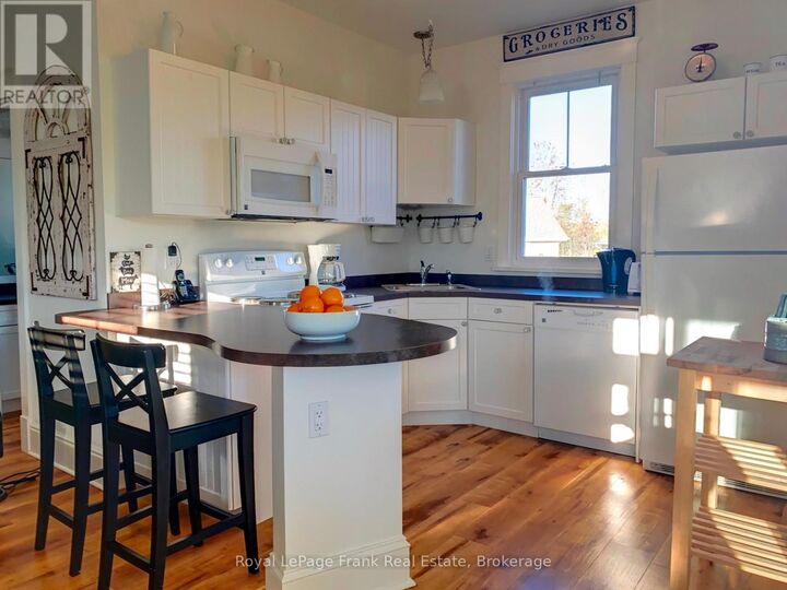 Property Photo:  20 Butternut Lane 98  ON K0K 1P0 